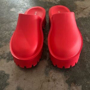 Red Rubber clogs size 7.5
